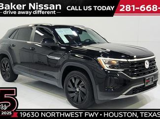 Used 2024 Volkswagen Atlas Cross Sport SE video 1