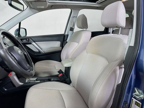 Used 2016 Subaru Forester 2.5i Premium w/ All-Weather Package image 8