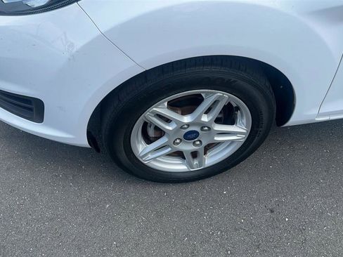 Used 2018 Ford Fiesta SE image 18