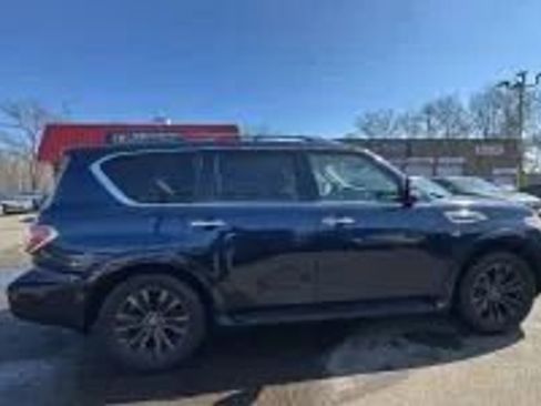 Used 2019 Nissan Armada Platinum w/ Interior Lighting Package AWD/4WD image 4