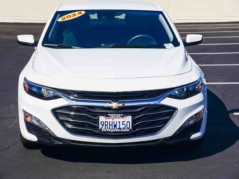 Used 2024 Chevrolet Malibu LT image 2