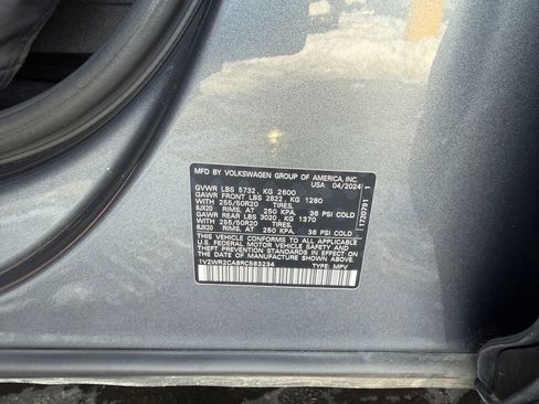 Used 2024 Volkswagen Atlas SE image 29