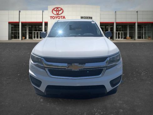 Used 2017 Chevrolet Colorado W/T RWD image 2