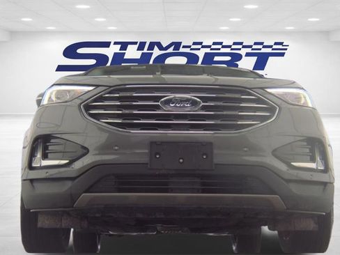 Used 2024 Ford Edge Titanium image 3
