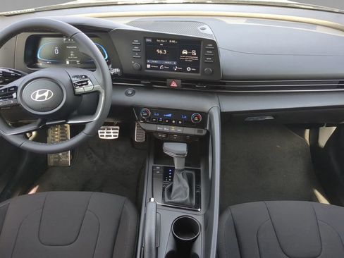 New 2025 Hyundai Elantra Sport image 14