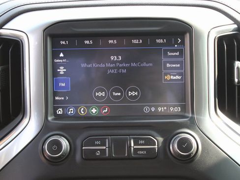 Used 2021 Chevrolet Silverado 1500 LT w/ Convenience Package II image 18