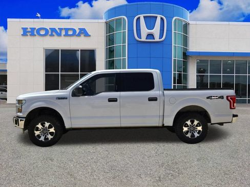 Used 2015 Ford F150 XLT AWD/4WD image 5