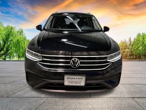 Used 2022 Volkswagen Tiguan SE image 9