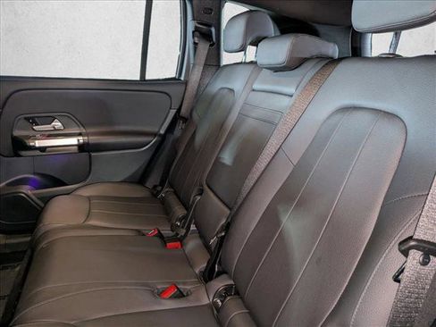 Certified 2023 Mercedes-Benz GLB 250 4MATIC image 17