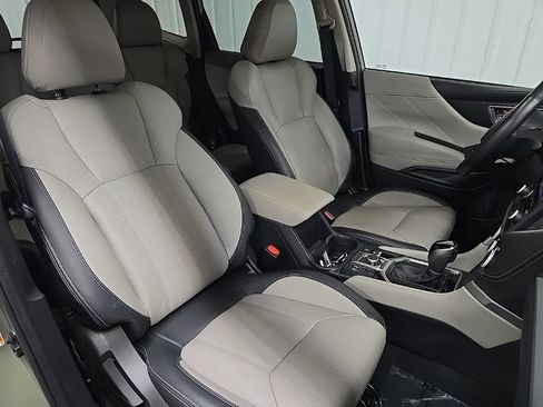Used 2019 Subaru Forester Limited AWD/4WD image 15