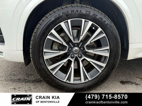 Used 2020 Volvo XC90 T6 Momentum AWD/4WD image 36