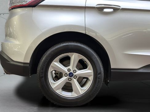 Used 2016 Ford Edge SE FWD image 37