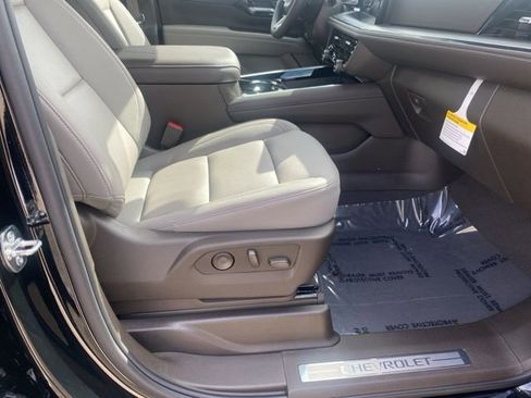 New 2026 Chevrolet Tahoe LT w/ Comfort Package RWD image 32