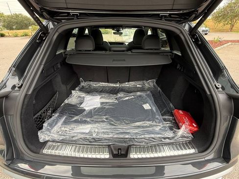 New 2025 Audi SQ5 Premium Plus image 57