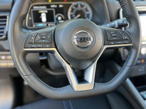 Used 2018 Nissan Leaf SV w/ Protection Package image 41