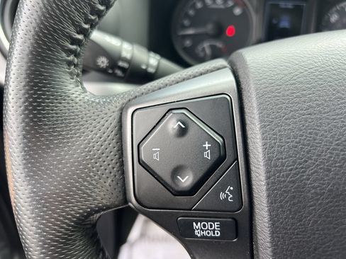 Used 2021 Toyota Tacoma TRD Sport RWD image 19