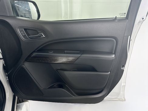 Used 2016 GMC Canyon SLE w/ SLE Convenience Package image 30