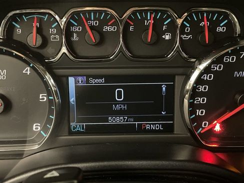 Used 2018 Chevrolet Silverado 1500 LT w/ All Star Edition AWD/4WD image 6