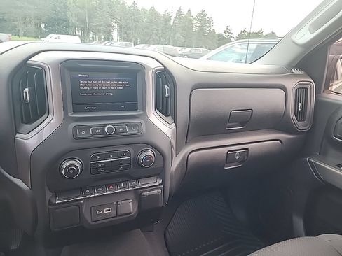 Used 2021 Chevrolet Silverado 1500 Custom AWD/4WD image 15