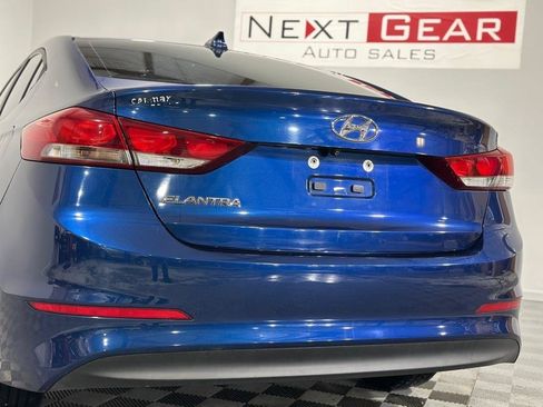 Used 2017 Hyundai Elantra SE FWD image 8