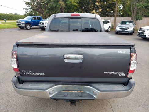 Used 2014 Toyota Tacoma PreRunner w/ TRD Sport Package RWD image 5