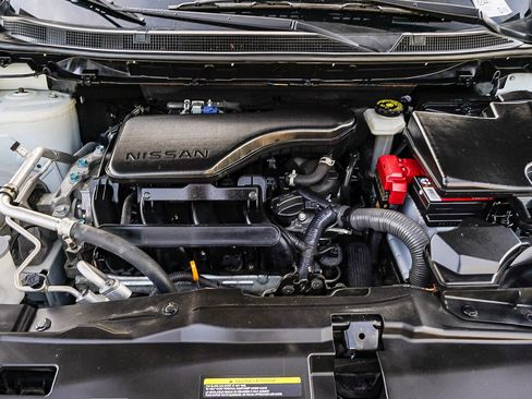 Used 2021 Nissan Rogue Sport SV FWD image 34