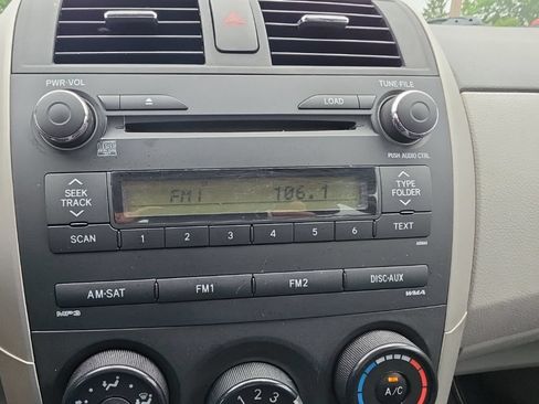 Used 2010 Toyota Corolla LE FWD image 12