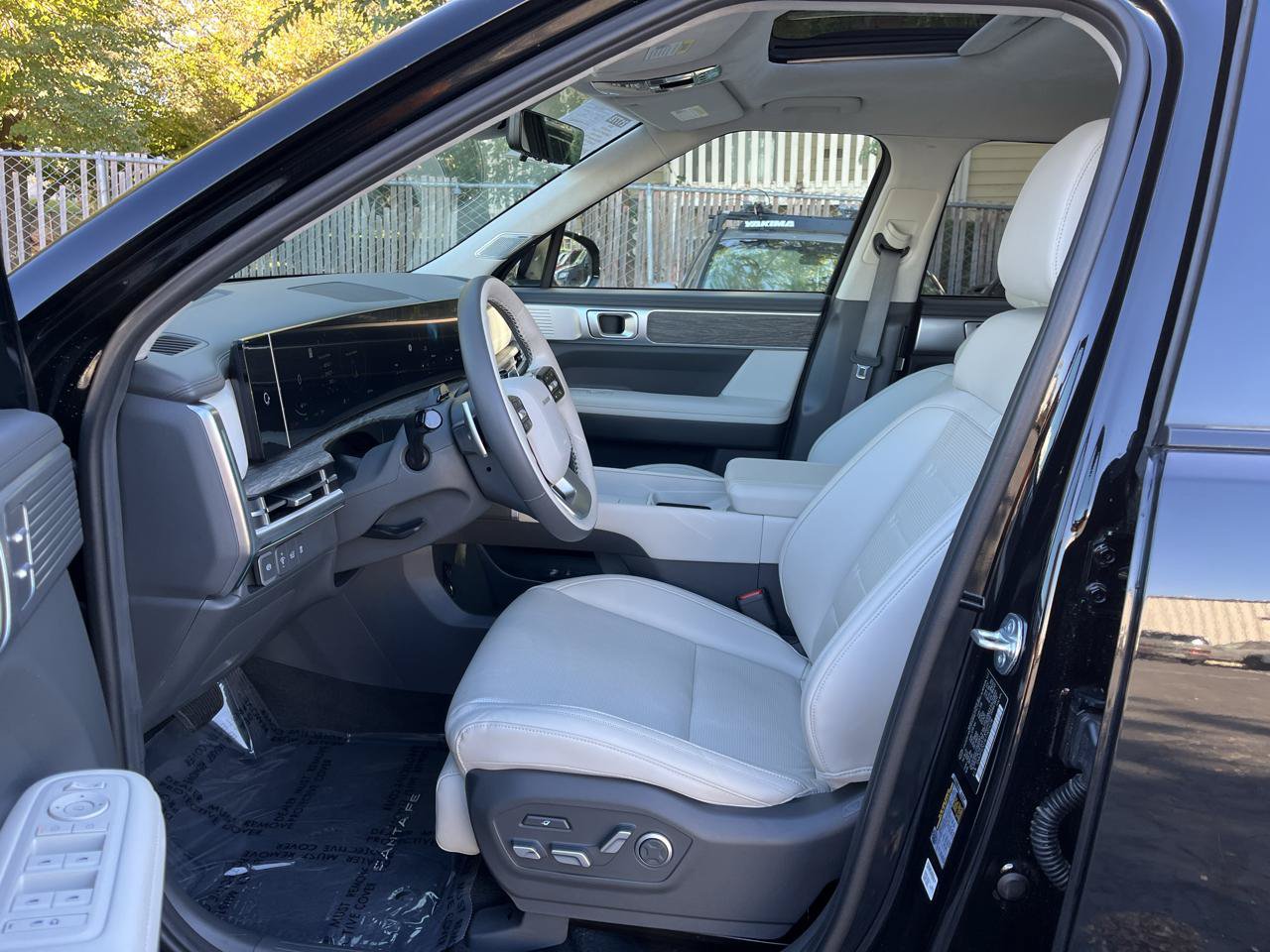Used 2026 Hyundai Santa Fe Calligraphy AWD/4WD image 3