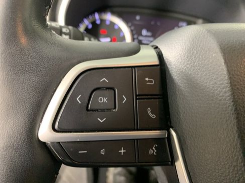 Used 2022 Toyota Highlander Limited image 23