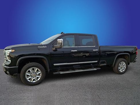 Used 2024 Chevrolet Silverado 3500 High Country w/ High Country Premium Package AWD/4WD image 7