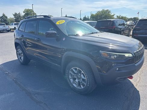 Used 2022 Jeep Cherokee Trailhawk AWD/4WD image 1