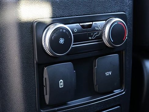 Certified 2022 Ford Explorer XLT image 19