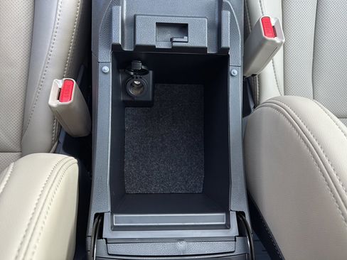 Used 2025 Subaru Legacy Limited image 36