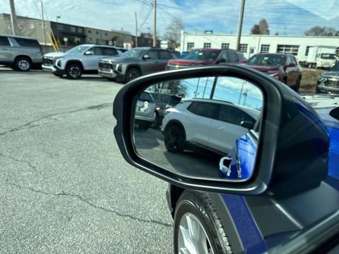 Used 2025 Honda CR-V EX image 7