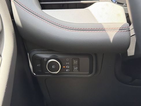 New 2026 Ford Explorer Active w/ Active Comfort Package RWD image 29