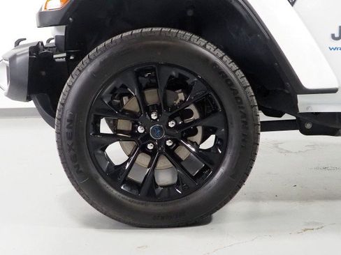 Used 2025 Jeep Wrangler Sahara 4xe w/ Safety Group AWD/4WD image 46