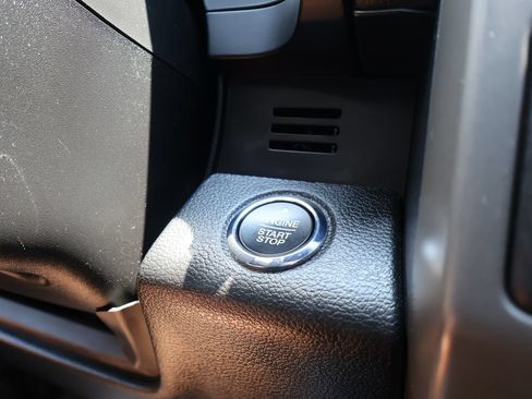 Used 2021 Ford Expedition XLT AWD/4WD image 19