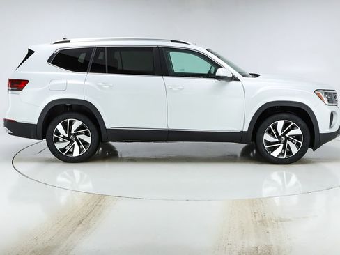 New 2026 Volkswagen Atlas SEL image 10