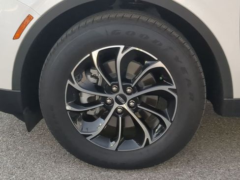 New 2026 Lincoln Nautilus Premier image 9