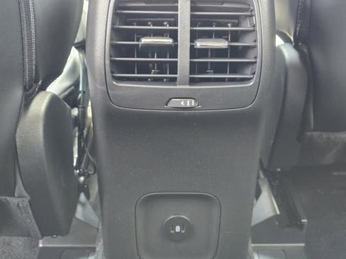 New 2024 Ford Escape SE image 34