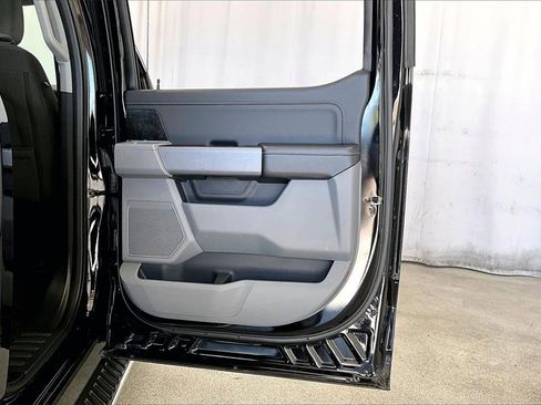 Used 2022 Ford F150 XLT w/ Equipment Group 302A High image 23