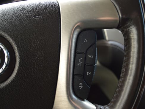 Used 2014 Cadillac Escalade Platinum image 12