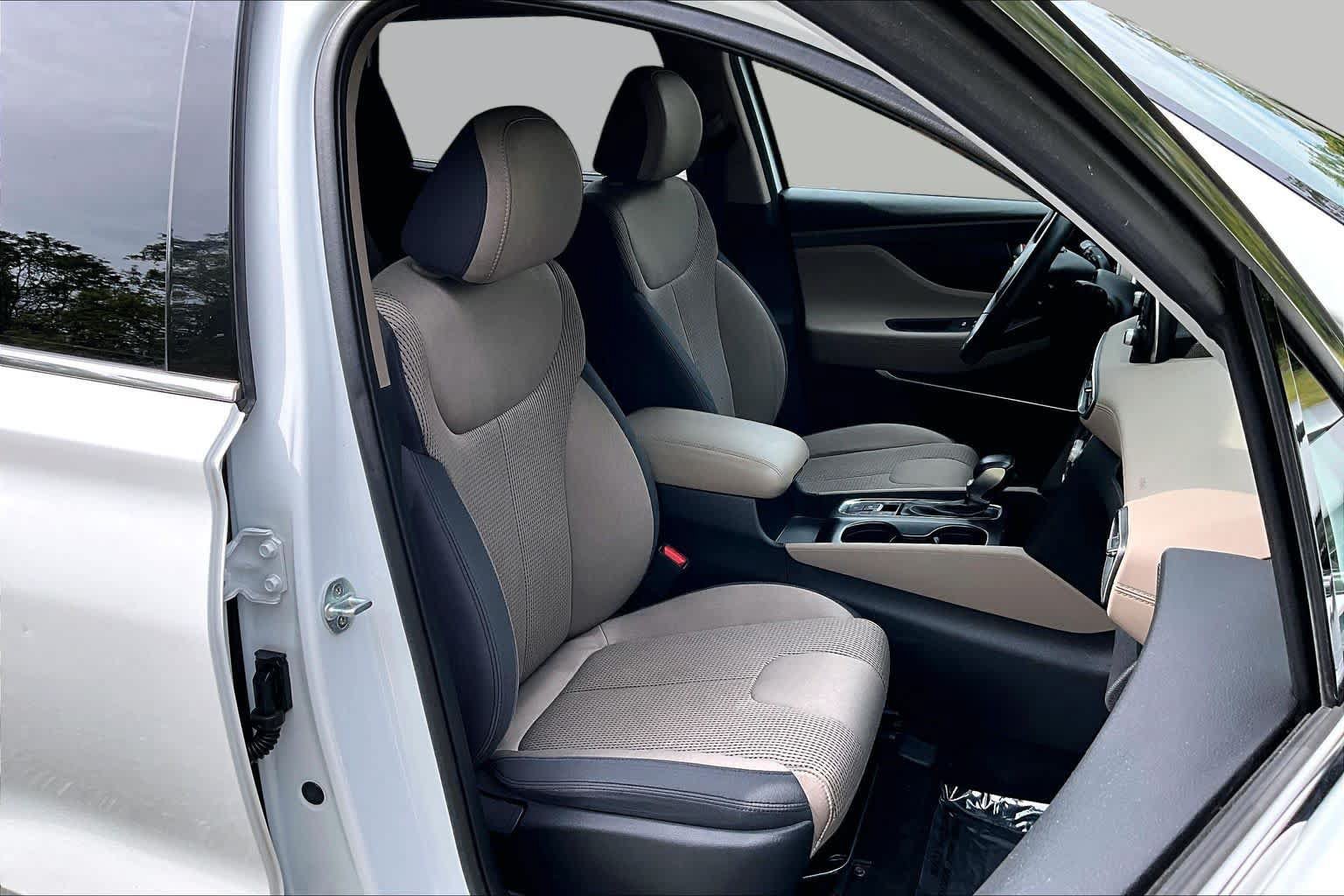 Used 2019 Hyundai Santa Fe SEL FWD image 8