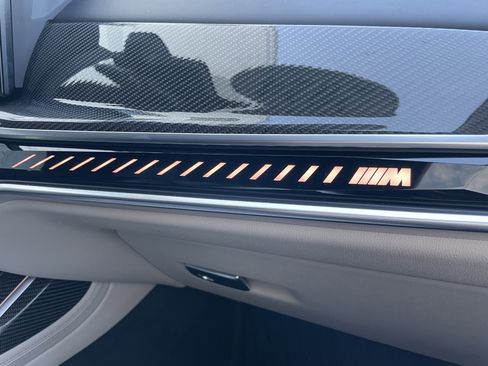 Used 2024 BMW X7 M60i w/ Executive Package image 43