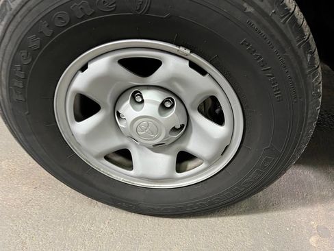 Used 2023 Toyota Tacoma SR AWD/4WD image 38