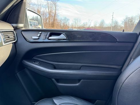 Used 2018 Mercedes-Benz GLE 350 4MATIC image 42