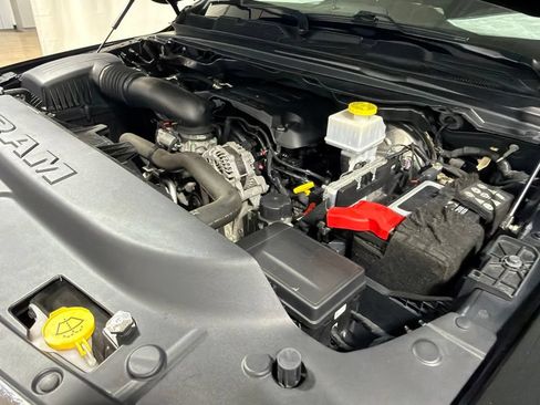 Used 2022 RAM 1500 Laramie AWD/4WD image 44