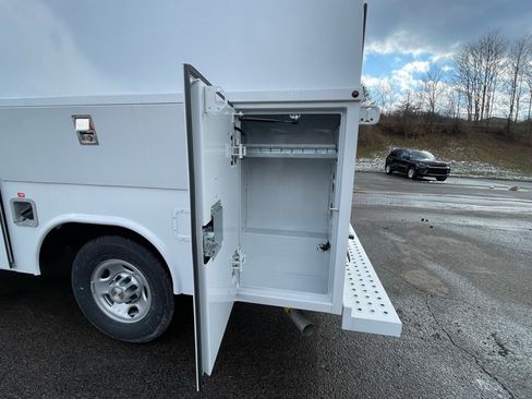 New 2026 Chevrolet Express 3500 w/ Power Convenience Package image 30