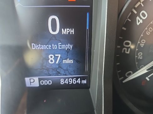 Certified 2017 Toyota Tacoma TRD Sport image 19