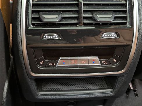 Used 2022 BMW X5 xDrive45e w/ M Sport Package image 27